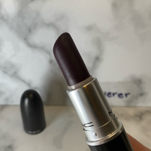 INSTIGATOR Matte Lipstick MAC - Picture 4 of 11